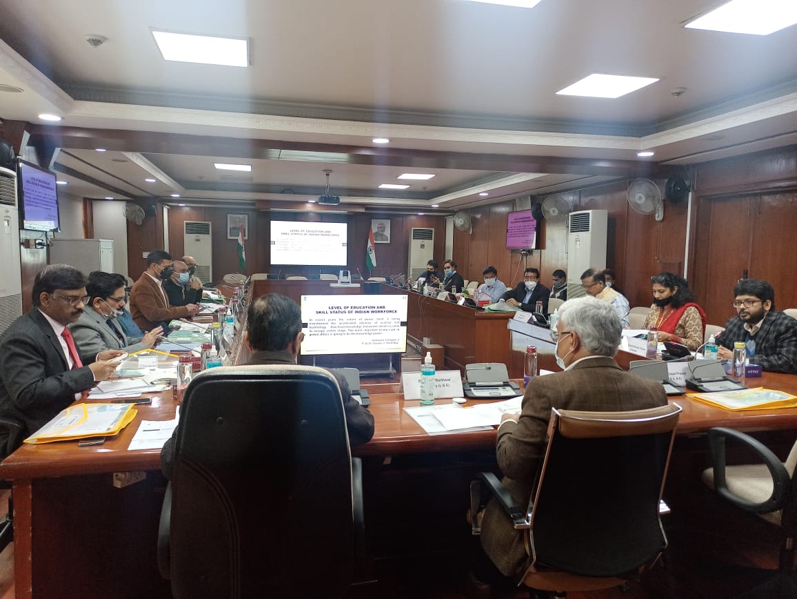 
<p>Meeting held on 02.12.2021 at New delhi for recognition of primary learning of unorganised workers, its linkages with NSC Portal to enhance their employability under the Chairmanship of Secretary, Ministry of Labour and Employment.</p>
 